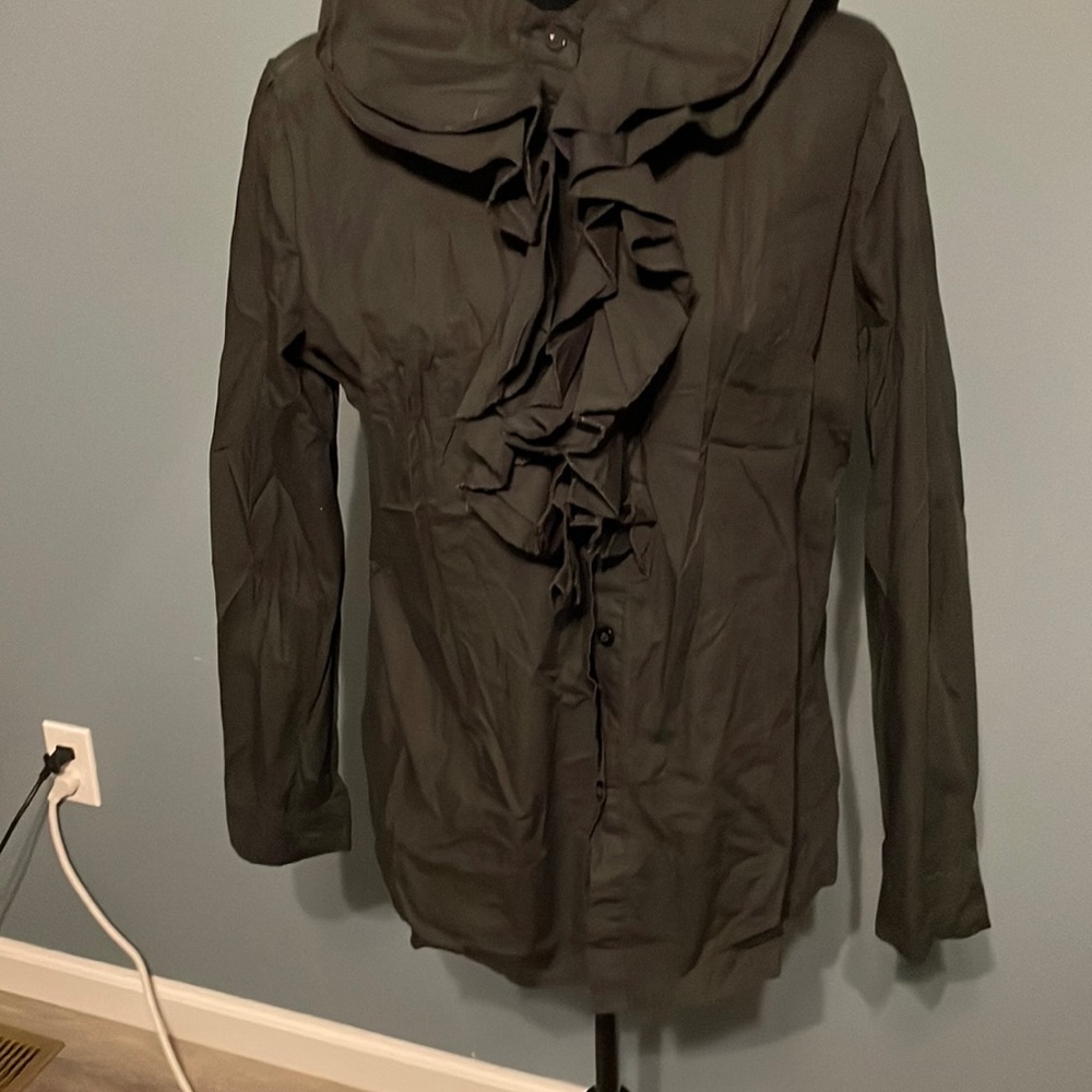 XL button up black ruffle top by Meaveor